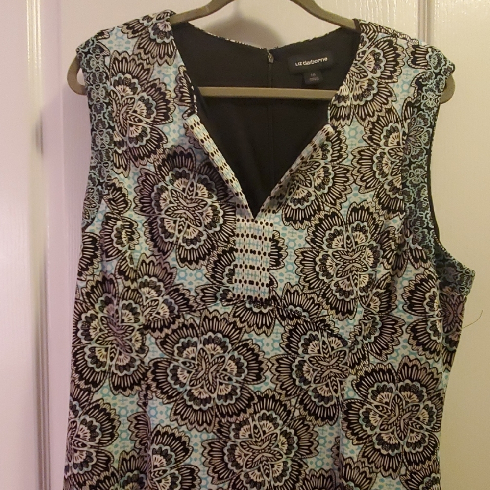 Liz Claiborne Sleeveless